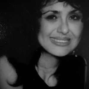 Meet your Posher, Gloria